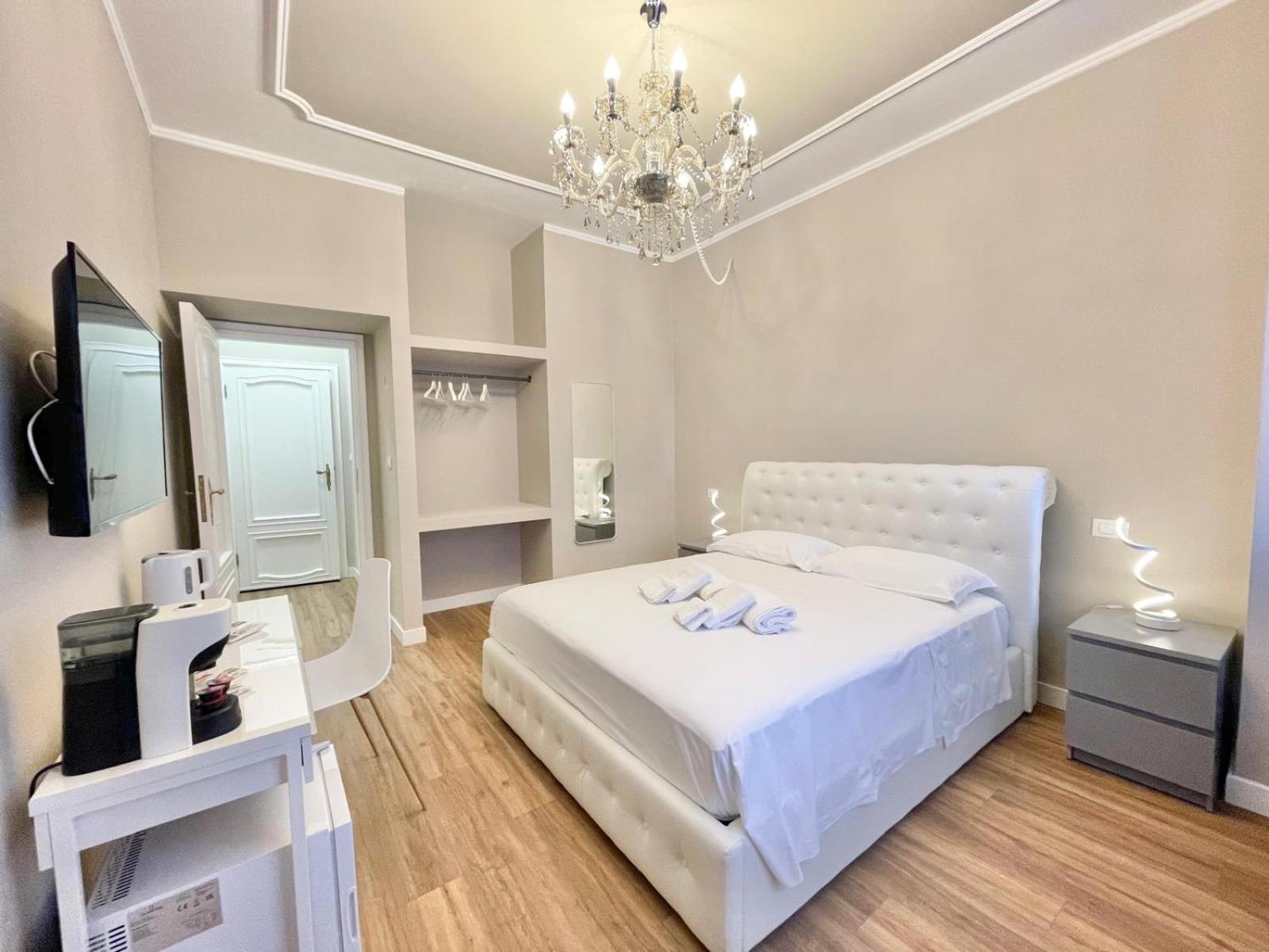 Regina Elena Rooms Пескара Екстер'єр фото