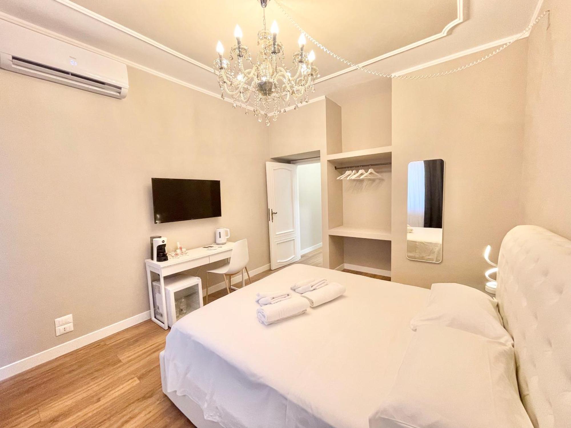 Regina Elena Rooms Пескара Екстер'єр фото